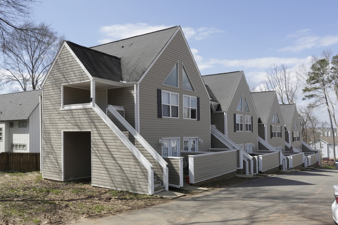 109 College St in Clemson, SC - Building Photo