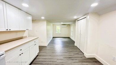 8 Marie Rd in Highland, NY - Building Photo - Building Photo