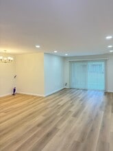 6619 Ridgefield Cir in West Bloomfield, MI - Building Photo - Building Photo