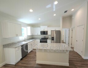 438 Locust Rd in Ocala, FL - Building Photo - Building Photo
