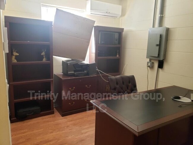 10264 Spring Hill Dr in Spring Hill, FL - Building Photo - Building Photo