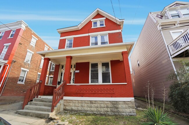 2346 Rohs St in Cincinnati, OH - Building Photo - Building Photo