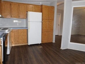 710 Lowland Dairy Rd in Mount Holly, NC - Building Photo - Building Photo