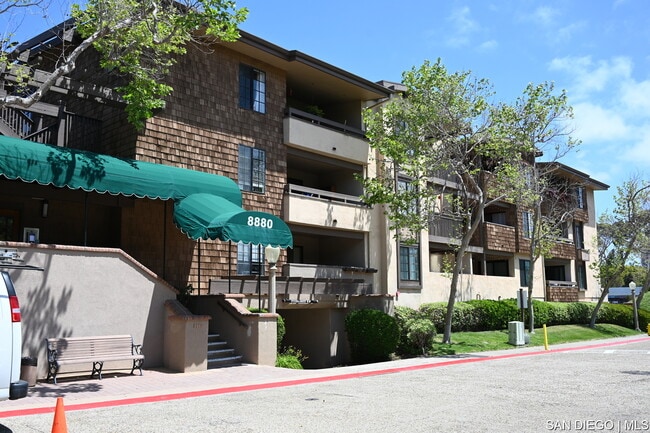 property at 8880 Villa La Jolla Dr