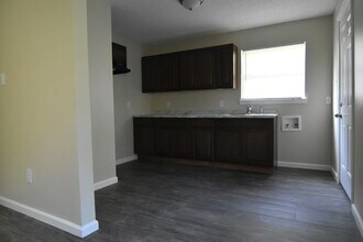 4551 Sunny View Dr in Memphis, TN - Building Photo - Building Photo