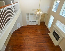 8707 Westbrook Forest Dr in Sugar Land, TX - Building Photo - Building Photo