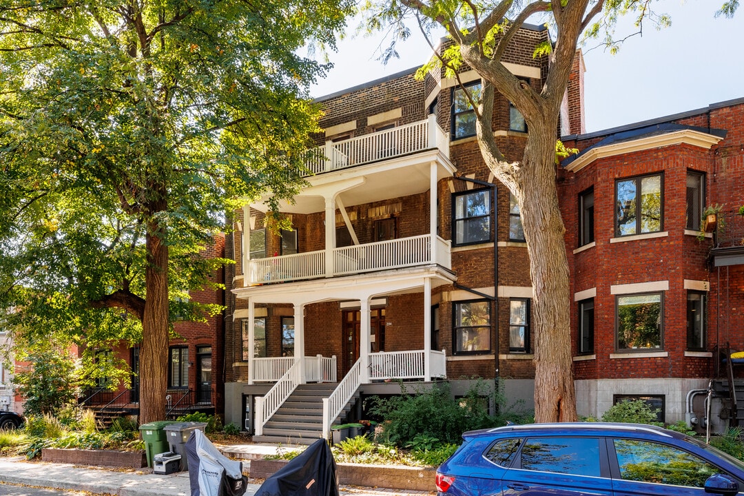 2194 Harvard Av in Montréal, QC - Building Photo