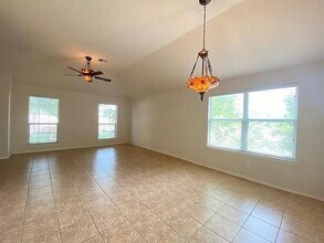 2170 Rachel Ln in Round Rock, TX - Foto de edificio - Building Photo