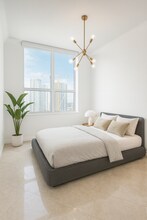 31 SE 5th St, Unit 4314 in Miami, FL - Building Photo - Building Photo