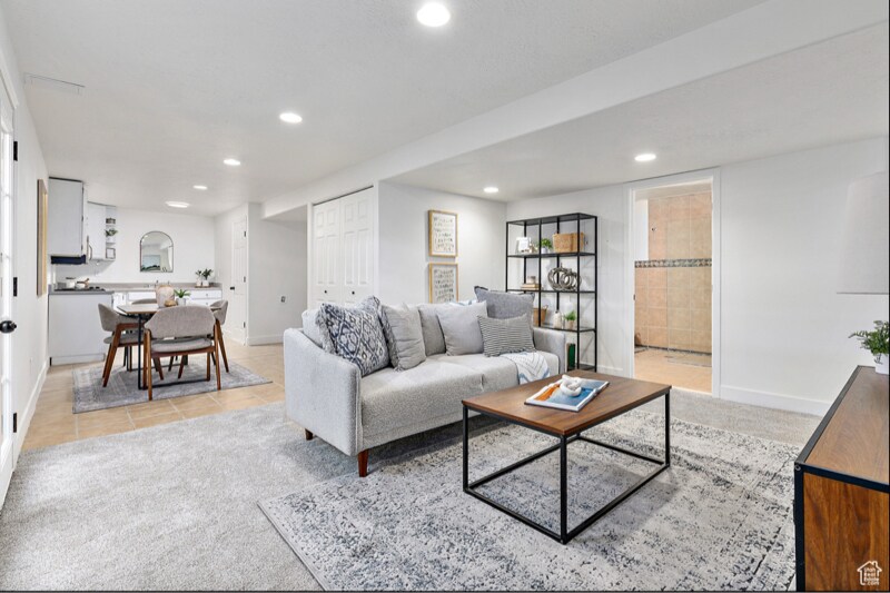 1084 W 300 S St in Lehi, UT - Building Photo