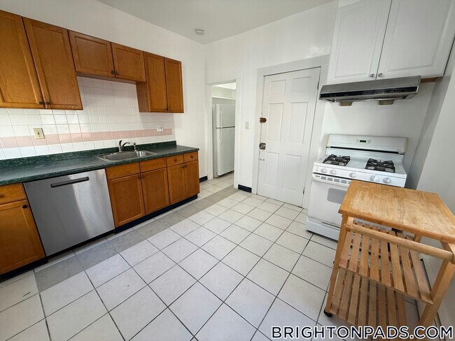 47 Strathmore Rd