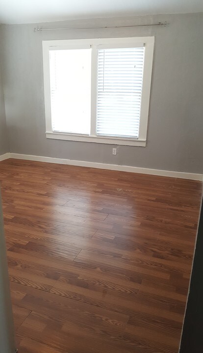 6751 Liverpool St, Unit 2 in Houston, TX - Foto de edificio