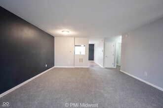 3220 River Villa Way in Indianapolis, IN - Building Photo - Building Photo