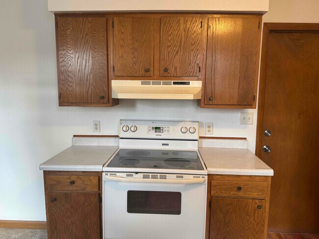 1704 Porter Ave in Bismarck, ND - Building Photo - Building Photo