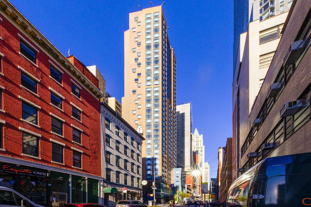 Pace University Residence Hall in New York, NY - Foto de edificio