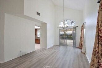 24055 Golden Pheasant Ln in Murrieta, CA - Building Photo - Building Photo