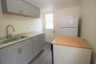 304 N Hamilton St in Ypsilanti, MI - Building Photo - Building Photo
