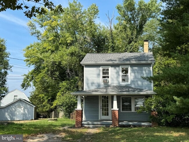 property at 1005 Manning Dr