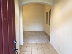 1138 E Royal Dornoch Ave in Fresno, CA - Building Photo - Building Photo