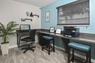 Set Point Garden in Fort Lauderdale, FL - Foto de edificio - Building Photo
