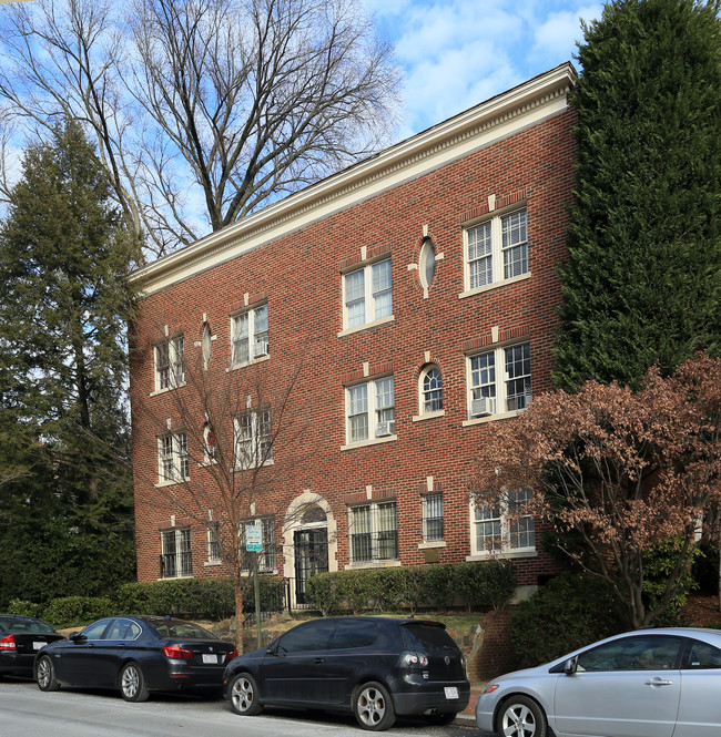 1549 35th St NW in Washington, DC - Foto de edificio - Building Photo