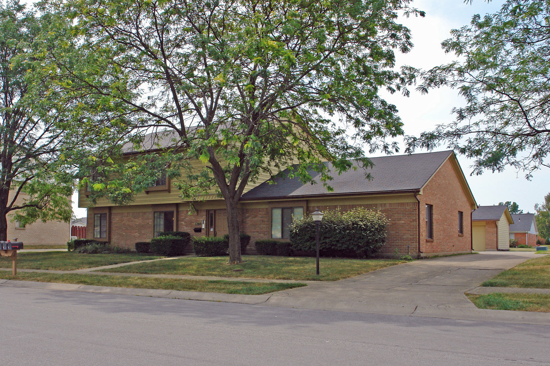 1260 Donson Dr in Dayton, OH - Building Photo