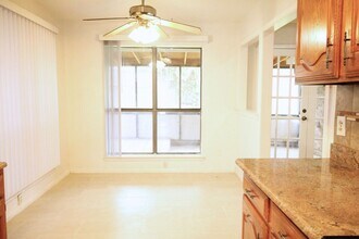 711 Dickey Dr in Euless, TX - Building Photo - Building Photo