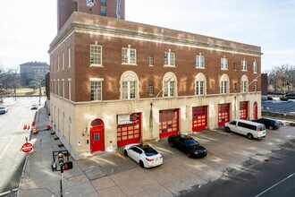 HQ in Hartford, CT - Foto de edificio - Building Photo