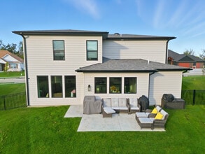 704 Angels Rst Wy in Columbia, MO - Building Photo - Building Photo