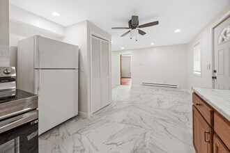 57 King St in Stratford, CT - Building Photo - Building Photo