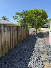 4565 NW 3rd Dr in Delray Beach, FL - Building Photo - Building Photo