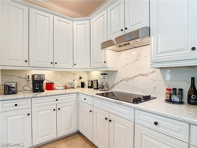 property at 9250 Veneto Pl