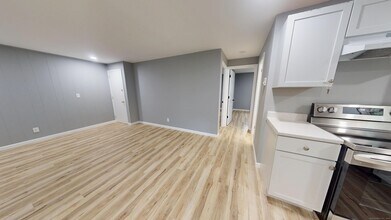 26 Sunset Terrace in Essex, CT - Building Photo - Building Photo