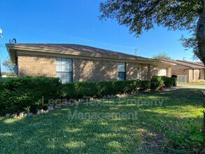 1413 Berry Dr in Cleburne, TX - Building Photo - Building Photo