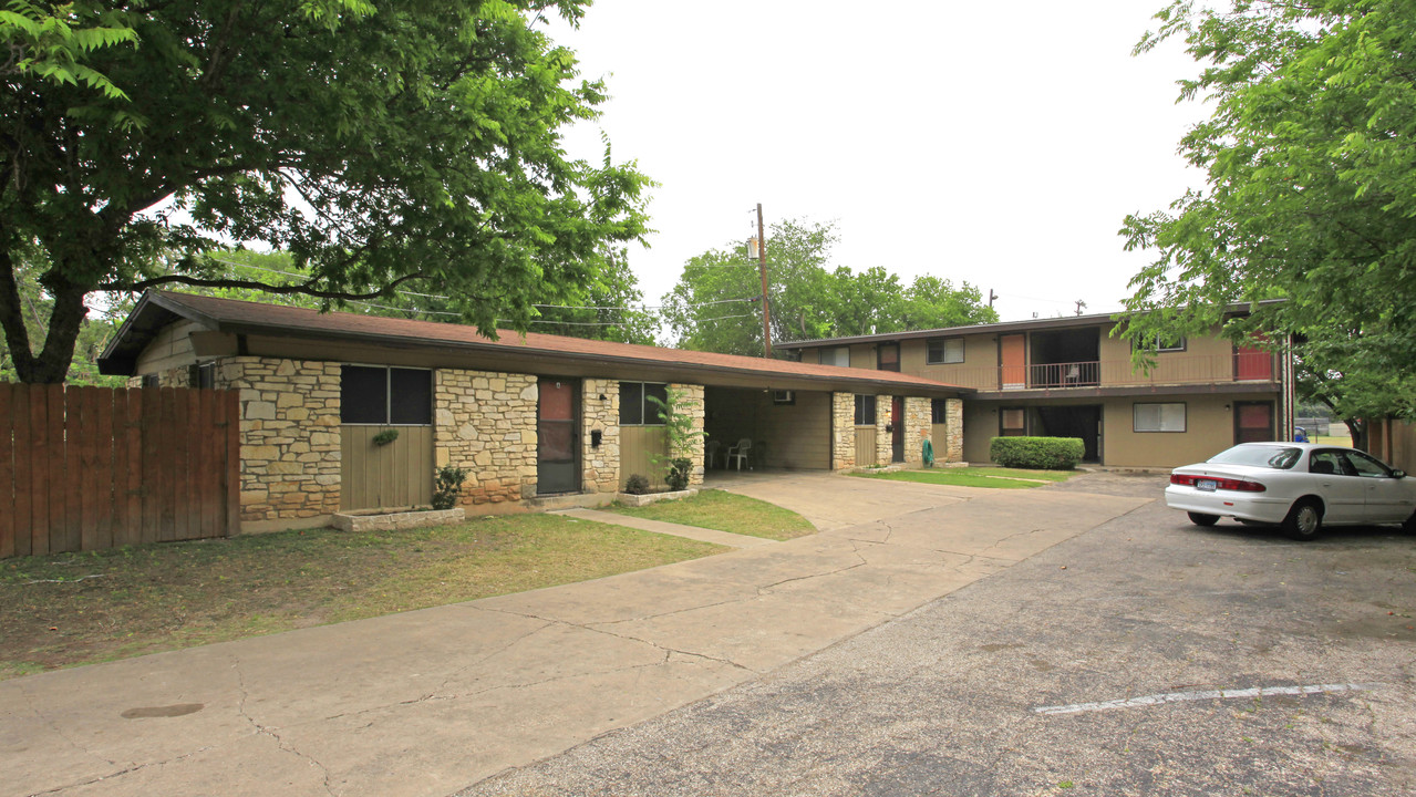 7107 Guadalupe St in Austin, TX - Building Photo