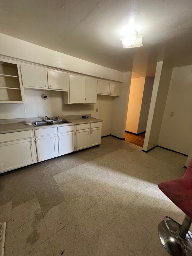 4957 N 46th St, Unit A in Milwaukee, WI - Foto de edificio - Building Photo