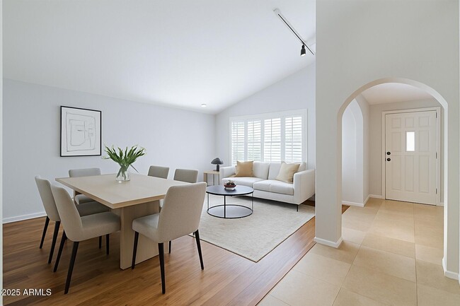 2013 N 87th Way in Scottsdale, AZ - Building Photo - Building Photo