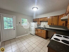 308 Bond St in Lawrenceburg, KY - Building Photo - Building Photo