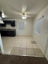 705 E 52nd Pl in Los Angeles, CA - Building Photo - Building Photo