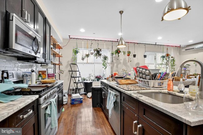 946 N 2nd St in Philadelphia, PA - Building Photo - Building Photo