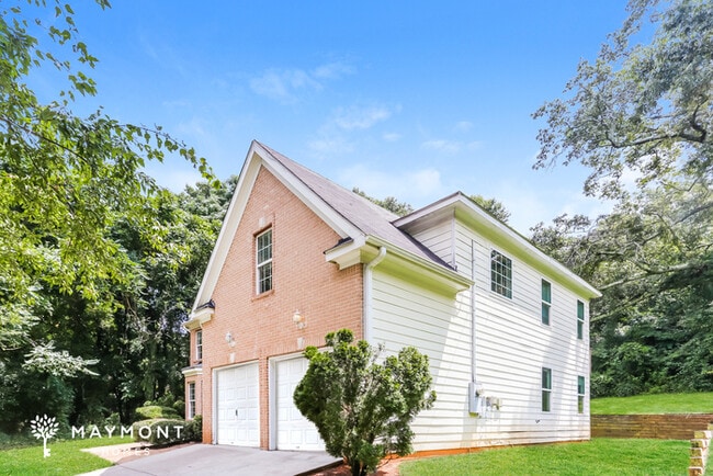 2556 Phillips St in Lithonia, GA - Building Photo - Building Photo