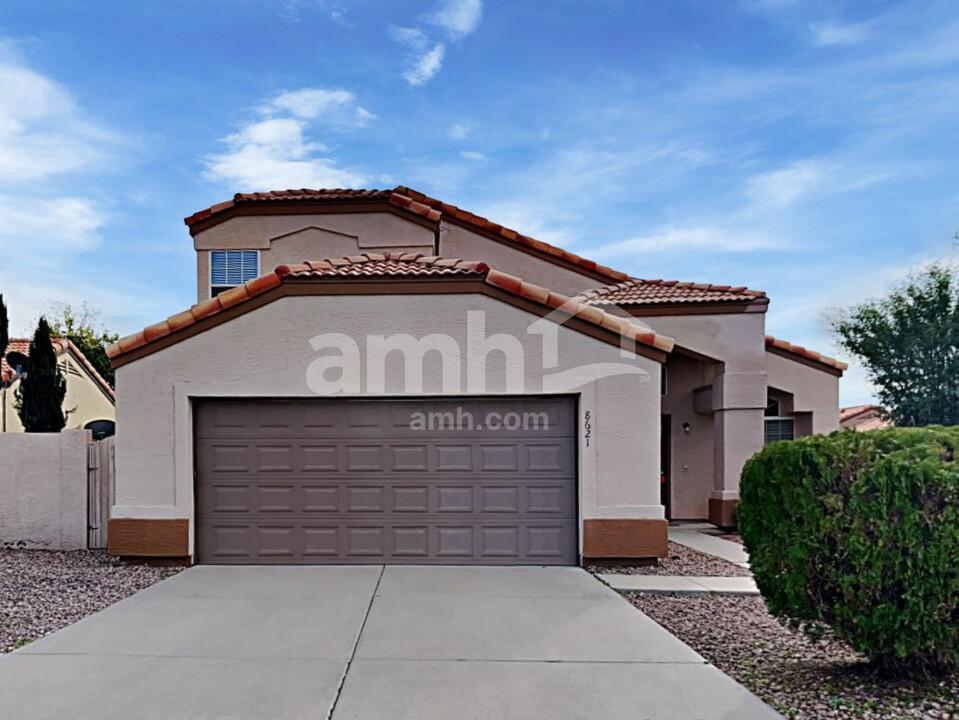 8621 W Windsor Ave in Phoenix, AZ - Building Photo
