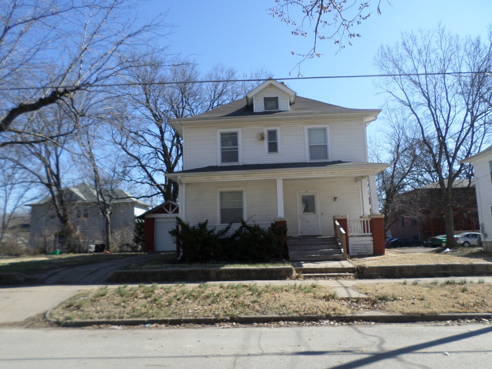 514 N 9th St in Manhattan, KS - Building Photo