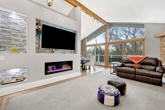 3134 Scenicwood Ln in Woodridge, IL - Building Photo - Building Photo