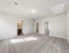 22015 Sovereign Hts Ln. in Houston, TX - Building Photo - Building Photo