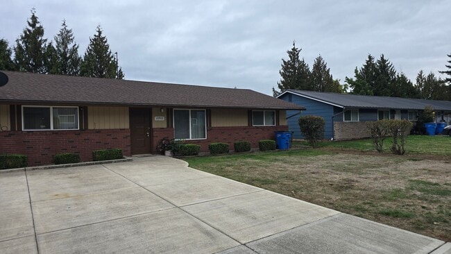 property at 10905 NE 6th St