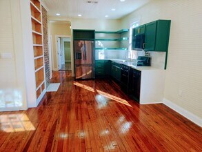 2717 Loyola Ave in New Orleans, LA - Building Photo - Building Photo