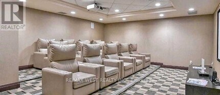 208 Enfield Pl in Mississauga, ON - Building Photo - Building Photo
