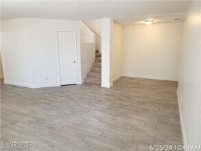 2059 Club Crest Way in Henderson, NV - Building Photo - Building Photo