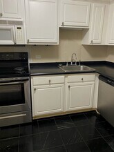 10 E Ontario St, Unit 1110 in Chicago, IL - Building Photo - Building Photo
